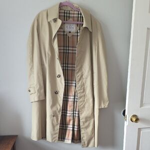 Utex Vintage Khaki Trench Coat w Plaid Burberry Look Lining Made In Romania 42